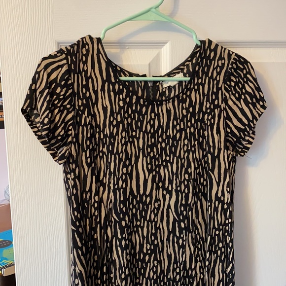 Urban outfitters flowy dress - Picture 2 of 4